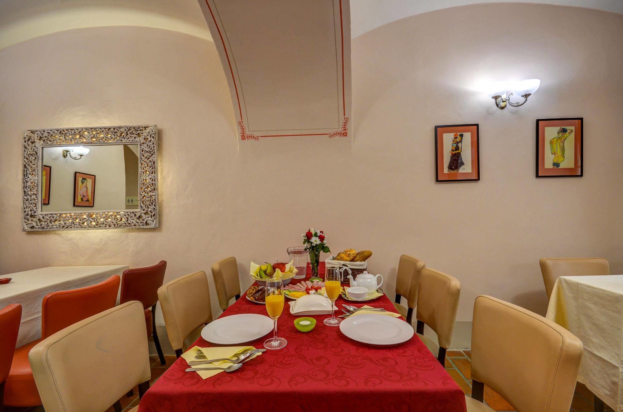 Hotel Edward Kelly Cesky Krumlov Ngoại thất bức ảnh